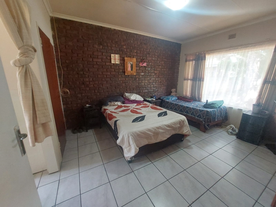 4 Bedroom Property for Sale in Potchefstroom North North West